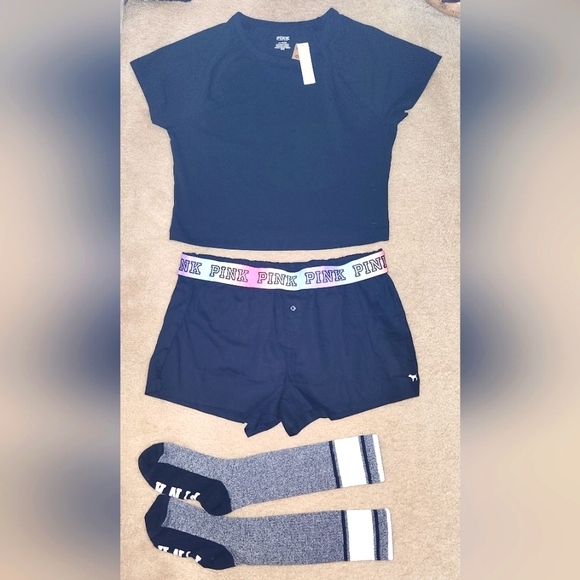3PCS NEW VICTORIA'S SECRET PINK MEDIUM/LARGE SET SHORTS CROP TEE LONG VS SOCKS